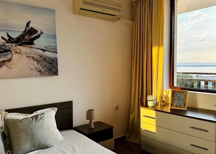 아파트 Apartello Monastyra 2, Marina Dinevi, - Private